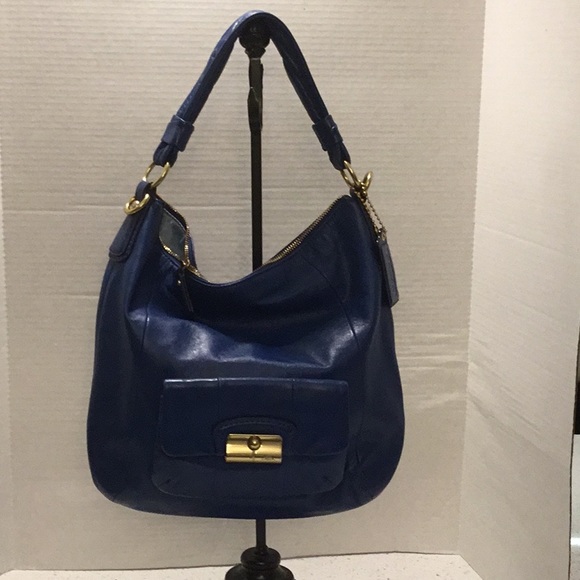 Coach Handbags - Coach hobo purse